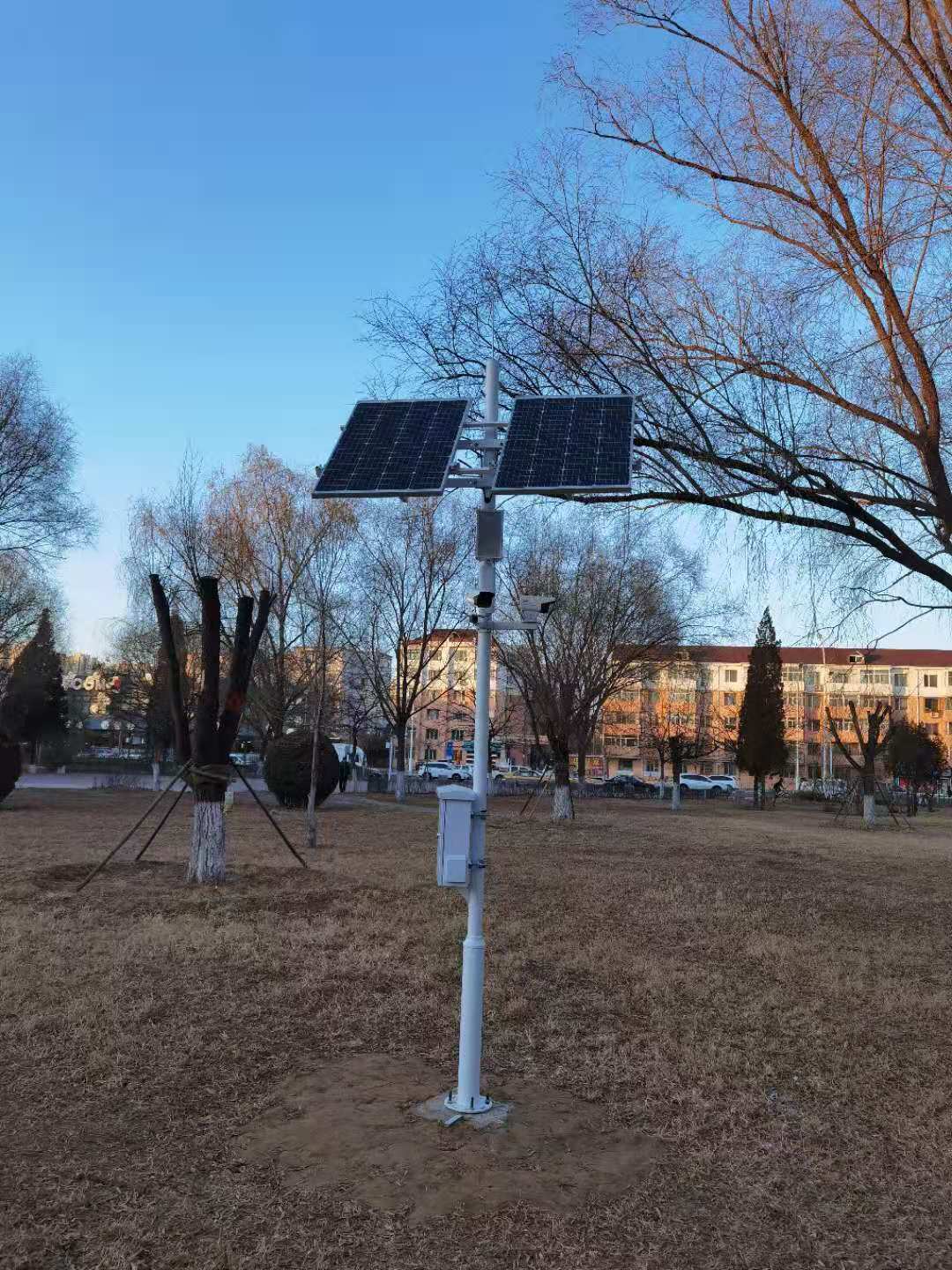 内蒙古包头法治公园太阳能监控案例